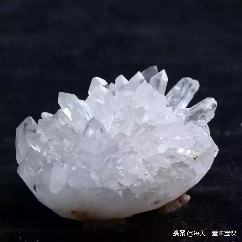 粉水晶消磁的正确方法，粉水晶买回来要消磁么